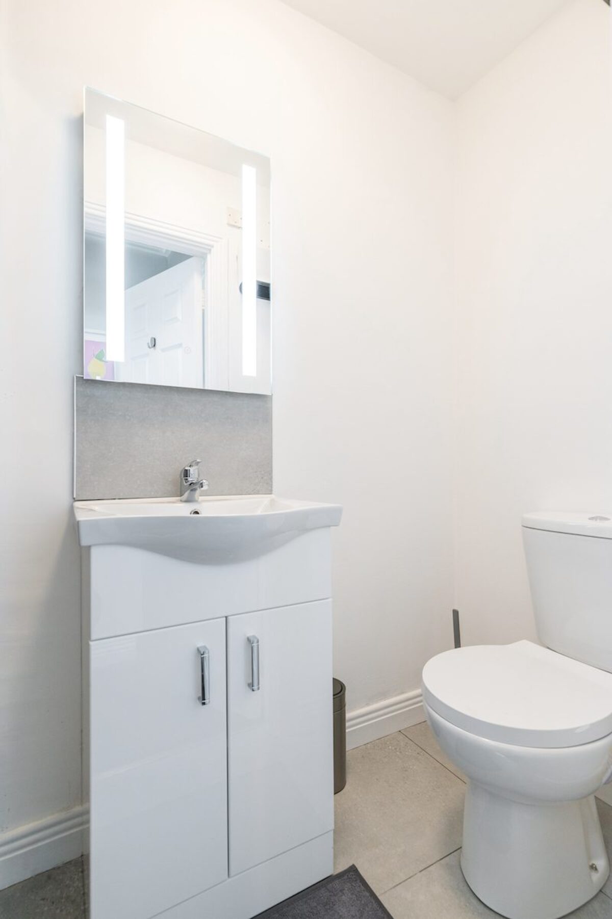 Hallway in EirStay loft serviced apartment Ranelagh Dublin 6