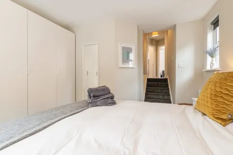 Hallway and entrance in EirStay serviced apartment Ranelagh Dublin 6